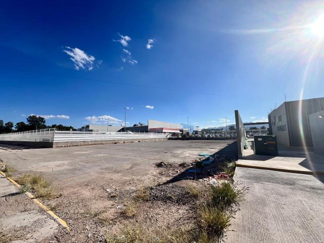 TERRENO EN RENTA A UN LADO DE WALMART SAN REMO