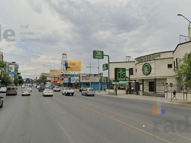 Terreno en Renta Cuahutemoc esquina Tapia centro Monterrey