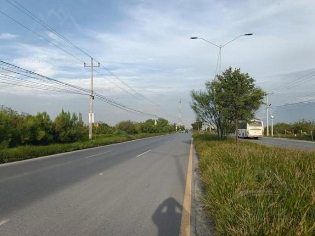 Terreno en renta de 8280 metros comercial o industrial Garcia Nuevo Le?n