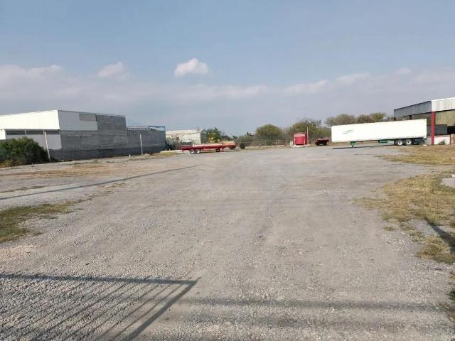 Terreno en renta en Av. Lincoln en Monterrey
