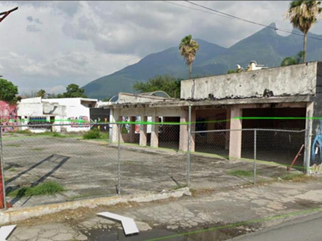 Terreno en renta en Ave. Eugenio Garza Sada en Monterrey