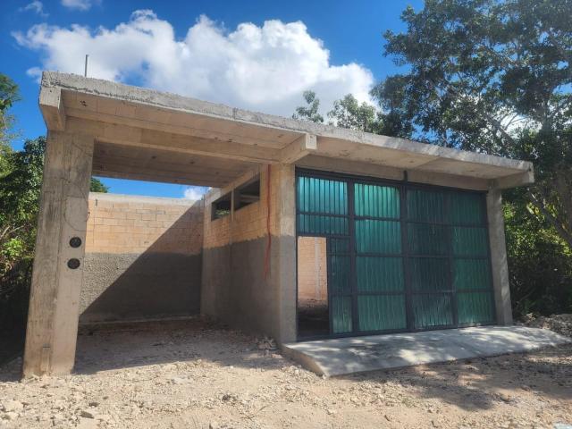 TERRENO EN RENTA EN CANCUN BARDEADO