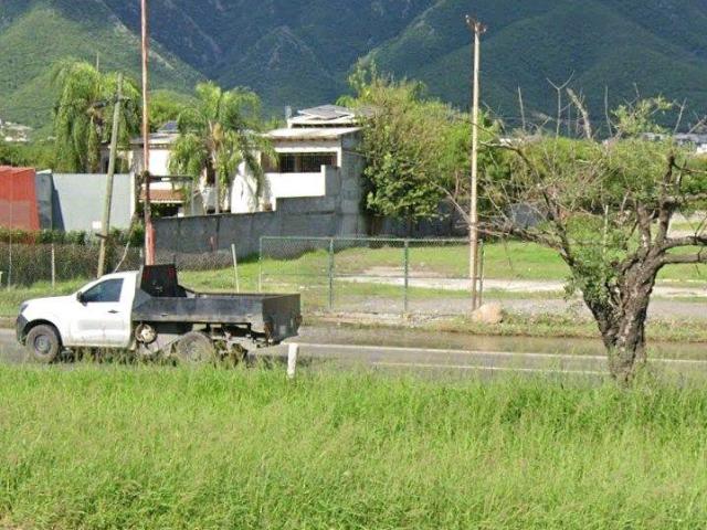Terreno en Renta en Carretera Nacional en el Yerbaniz, Santiago, N.L