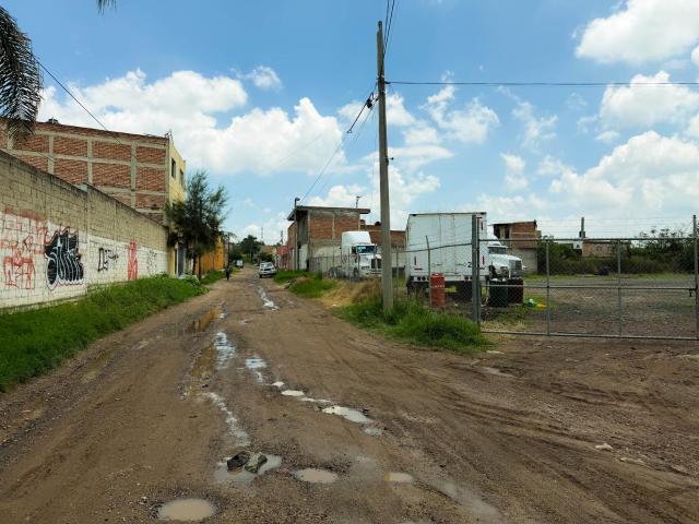 TERRENO EN RENTA EN EL QUINCE