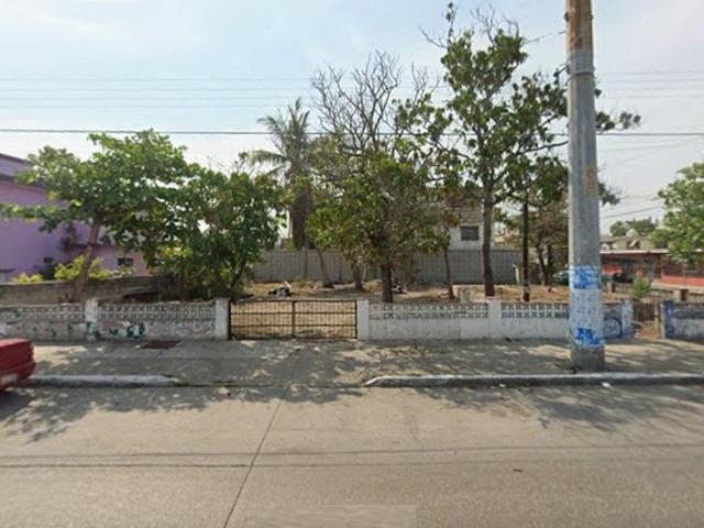 TERRENO EN RENTA EN ESQUINA EN AVE. PORTES GIL ESQ. CON BUSTAMANTE, TAMPICO, TAM. INFO. 833 343 5506
