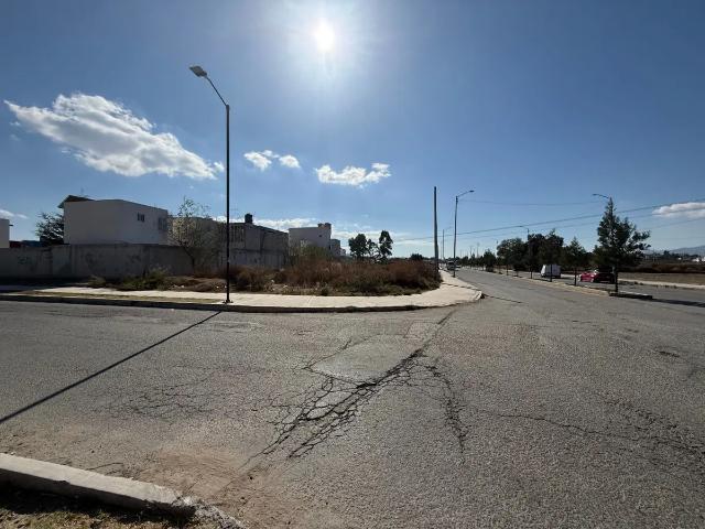 Terreno en renta para franquicia en esquina en Chavarría, Mineral de la Reforma