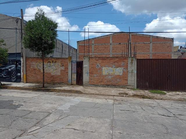 TERRENO EN RENTA TOLUCA, COL 8 CEDROS