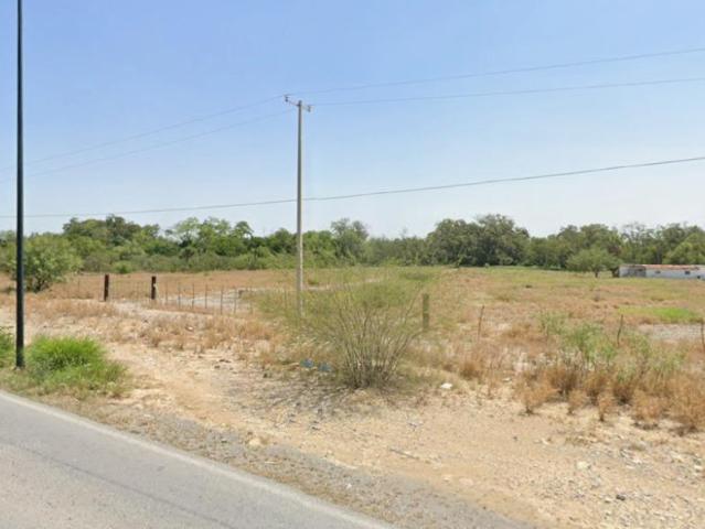 Terreno en renta 10000 metros frente a carretera salinas El Carmen nuevo le?n