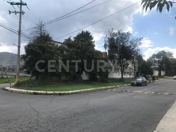 TERRENO EN RENTA