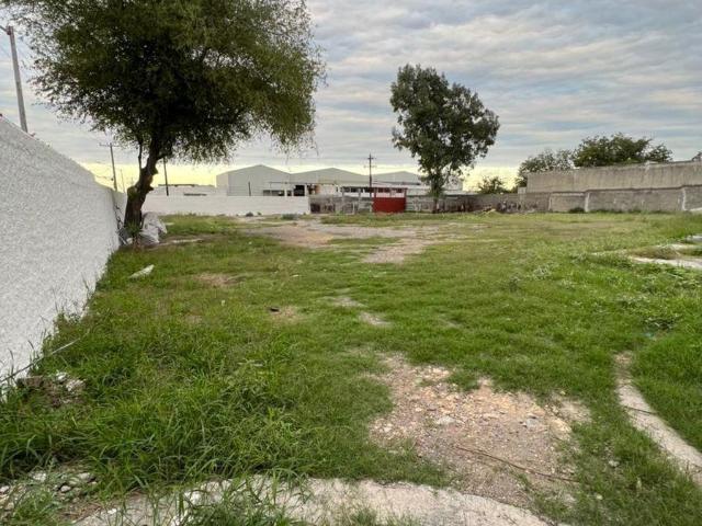 TERRENO EN RENTA