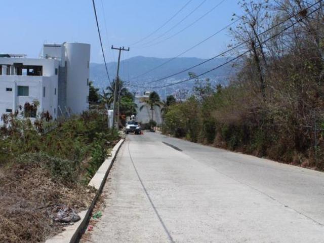 Terreno en Residencial Cumbres de Llano Largo