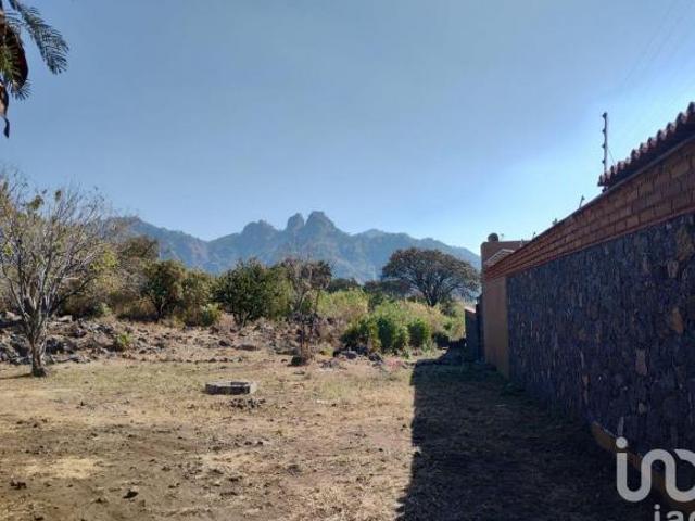 Terreno en Tepoztlán, Santo Domingo Ocotitltán, uso residencial