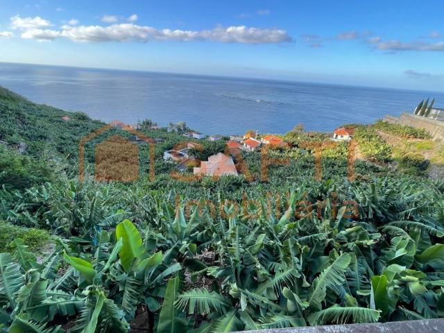 Terreno en venda com Vista Mar na Fajã do Arco da Calheta