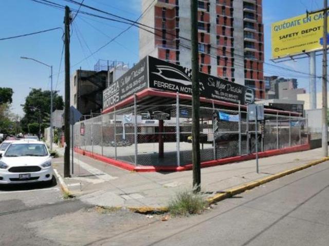 Terreno en Venta Mariano Otero, colonia Moderna 530m2