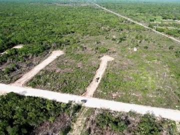 TERRENO EN VENTA MÉRIDA, AL PONIENTE DE LA CIUDAD, EN PRIVADA CON AMENIDADES