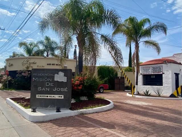 Terreno en venta Misión de San José al Norte de Aguacalientes EO