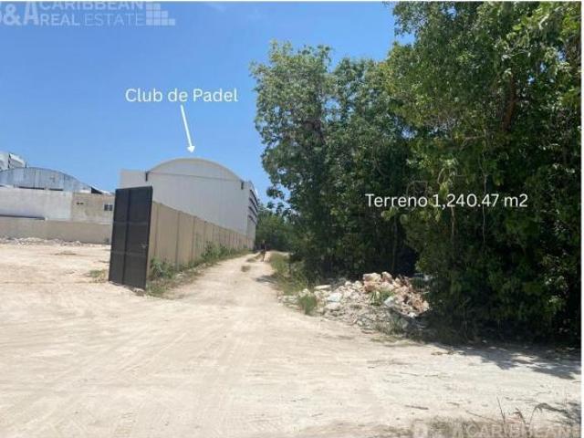 Terreno en venta o renta en Alamos II, Cancún
