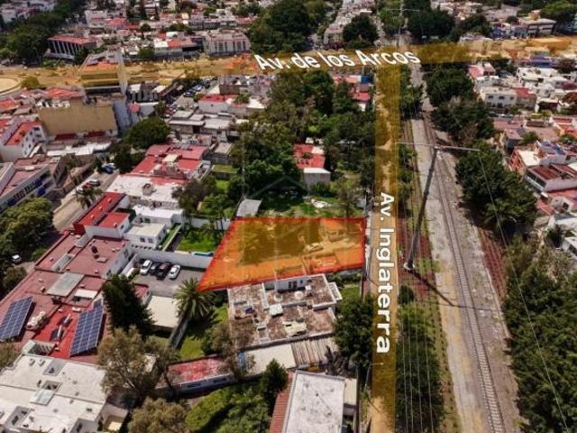 Terreno en Venta Av Inglaterra, Jardines del Bosque