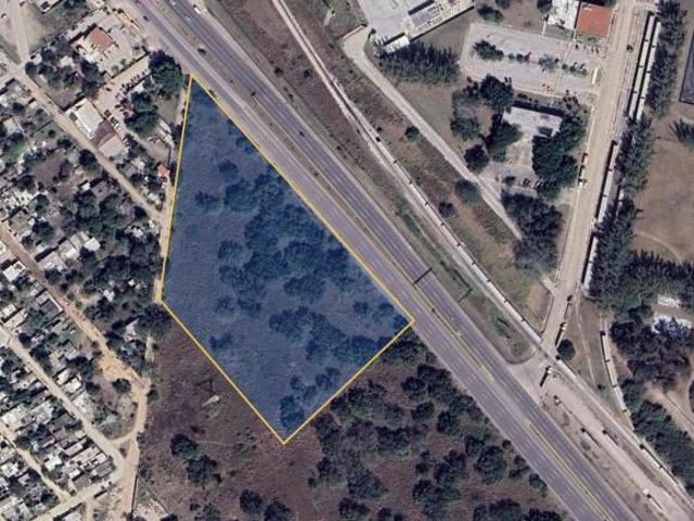 Terreno en venta a bordo de carretera Tampico Mante A un costado de gasolinera