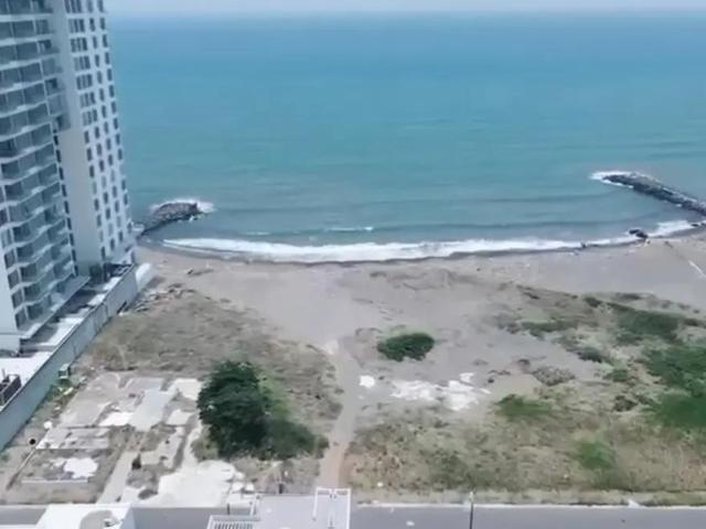 Terreno en venta a orilla del mar