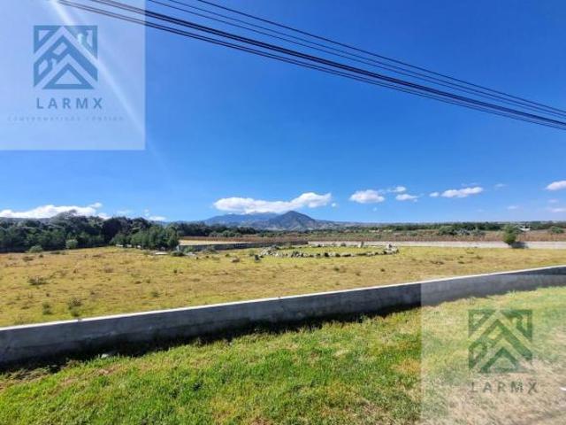 Terreno en Venta a pie de carretera