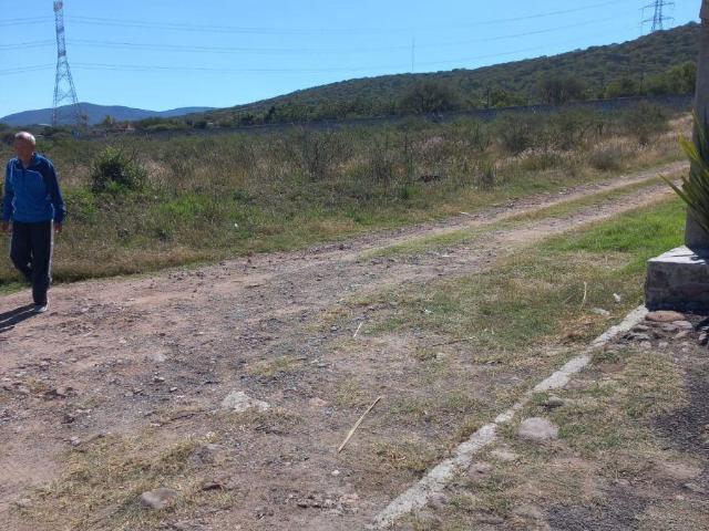 Terreno en Venta ? A Pie de Carretera a Los Cues, El Marqu?s, Quer?taro