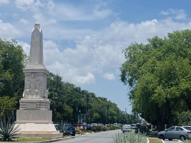 Terreno en Venta a una cuadra de paseo Montejo, Centro de M?rida Yuc