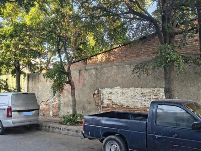 Terreno en Venta a una cuadra de Rafael Buelna en Mazatlan