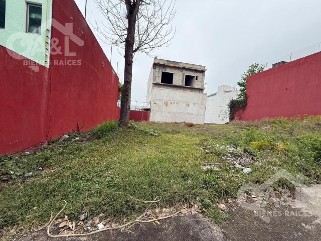 Terreno en Venta a unas cuadras de Plaza Ankara y Plaza Monte Magno