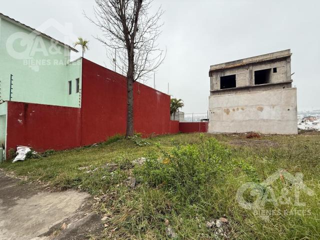 Terreno en Venta a unas cuadras de Plaza Ankara y Plaza Monte Magno