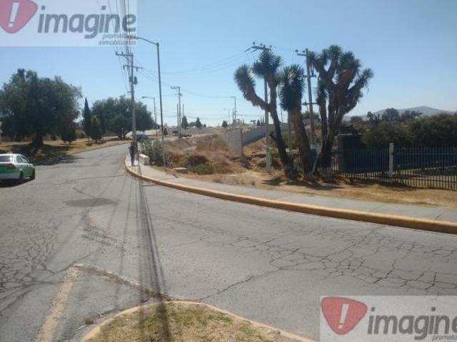 Terreno en venta, alado de ICEA UAEH
