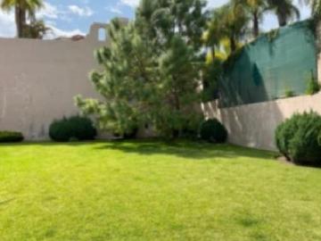 TERRENO EN VENTA BUGAMBILIAS 2a SECCION, COMPLETAMENTE PLANO
