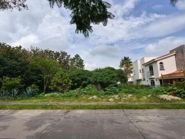 Terreno en Venta Bugambilias