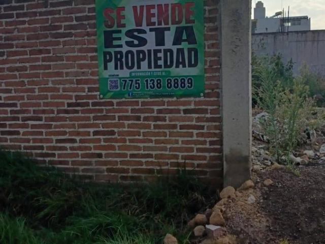 TERRENO EN VENTA CALLE AGUA COLONIA MEDIAS TIERRAS