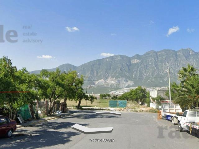 Terreno en VENTA Calle Boreal y Saturno en Santa Catarina