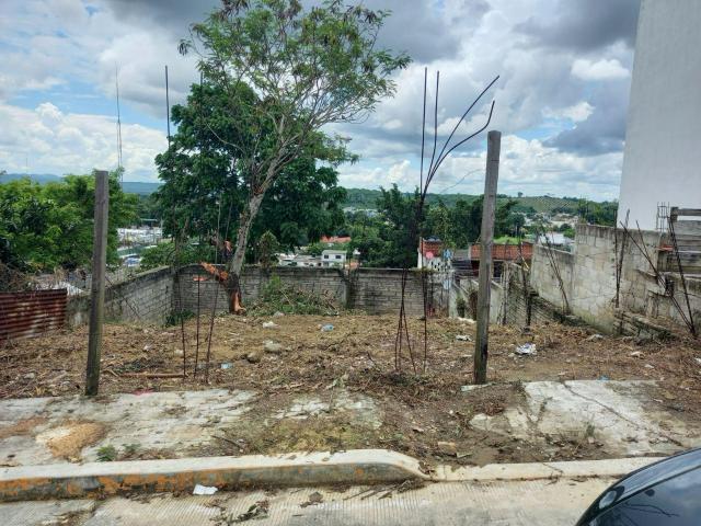 TERRENO EN VENTA CALLE CLAVEL COL. JARDINES DE COATZINTLA, COATZINTLA, VERACRUZ
