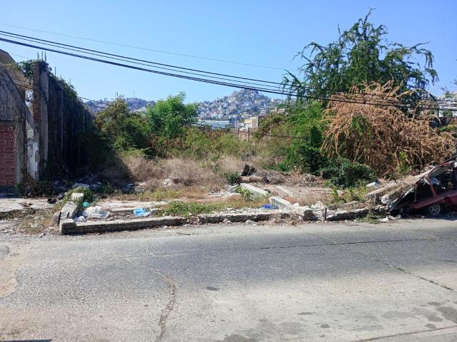 Terreno en Venta, Calle Emiliano Zapata, Col. Cuauht?moc, Acapulco Guerrero