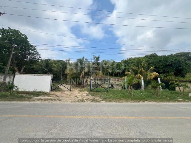 Terreno en Venta Camino a Juana Moza, El Romance, Tuxpan, Ver