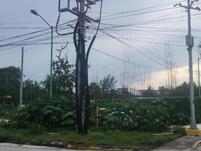 TERRENO EN VENTA CANCUN HASTA 11 NIVELES FRENTE AL MAR