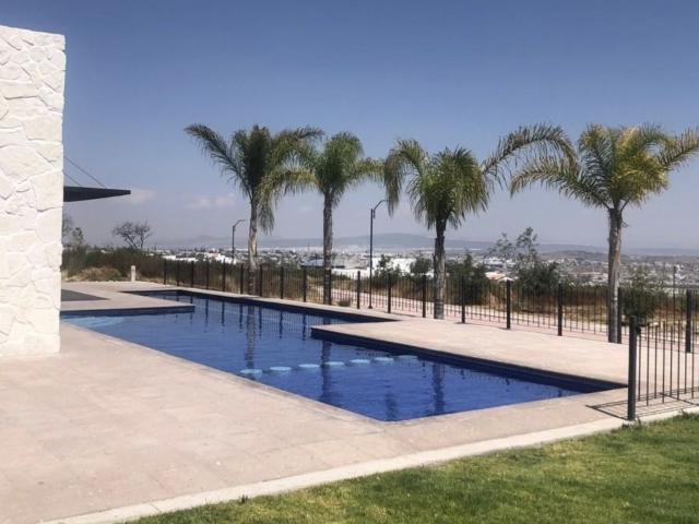 TERRENO EN VENTA CD. MADERAS EL MARQUES
