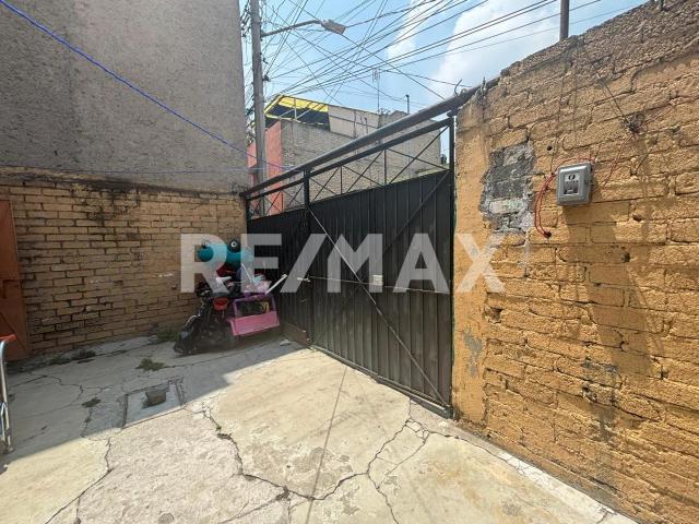 TERRENO EN VENTA CDA. RADIOTECNICOS CON ACCESO SOBRE RIO CHURUBUSCO