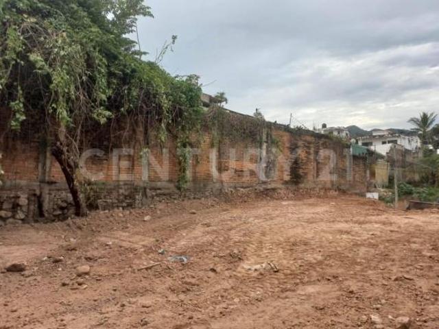 Terreno en venta cerca de av. Francisco Villa en Puerto Vallarta