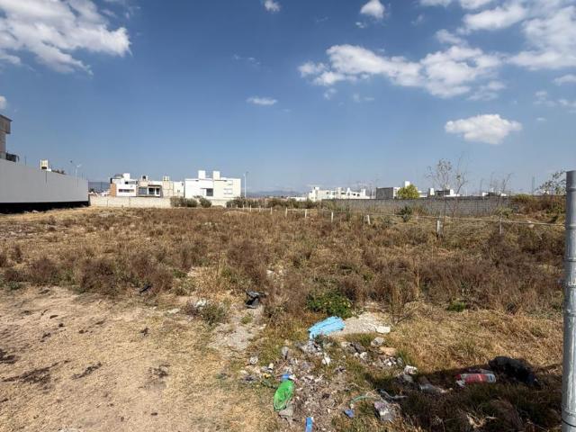TERRENO EN VENTA CERCA DE EXPLANADA