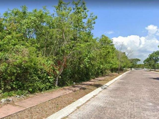 TERRENO EN VENTA CERCA DE PLAZA LAS AMERICAS PLAYA DEL CARMEN
