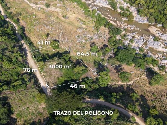 Terreno en venta cerca del Río El Quequestle, Santa María Colotepec – Oaxaca