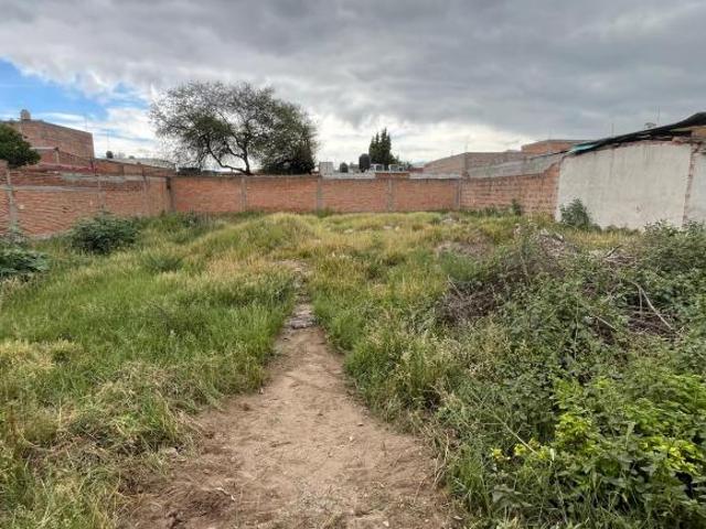 TERRENO EN VENTA – Col. Satélite, sobre calle República de Colombia