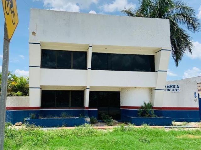 Terreno en Venta con Bodega e Instalaciones en Uman Yucat?n