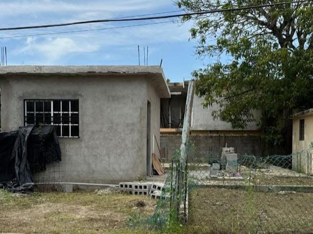 TERRENO EN VENTA CON CONSTRUCCION 10*19.5 POR DIVISORIA