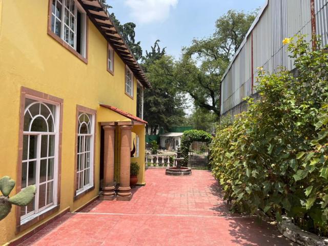 Terreno en Venta con Construcciones Col.Hidalgo Nicolas Romero