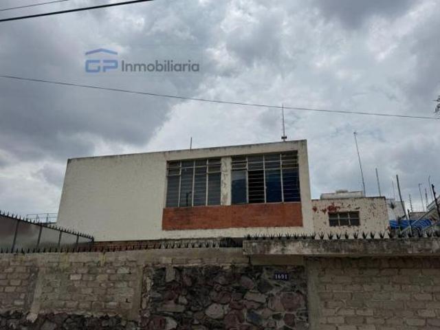 TERRENO EN VENTA CON EXCELENTE UBICACION EN LADRON DE GUEVARA